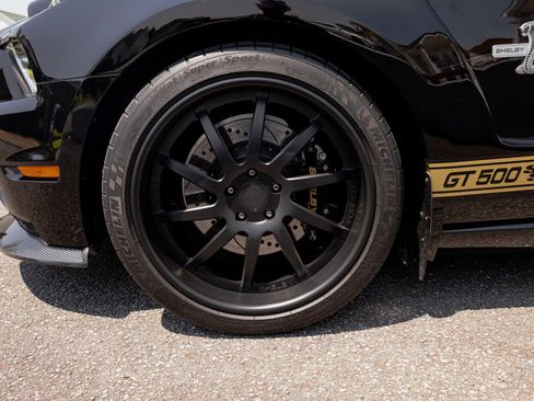 Used 2012 Ford Mustang Shelby GT500 w/ SVT Performance Pkg image 38