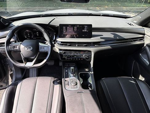 Certified 2025 INFINITI QX60 Luxe w/ Black Edition AWD/4WD image 19