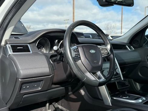 Used 2017 Land Rover Discovery Sport HSE image 14