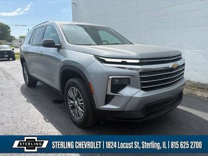 Used 2025 Chevrolet Traverse LT