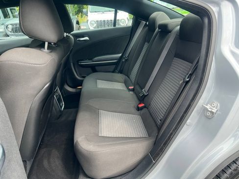 Used 2022 Dodge Charger R/T RWD image 10