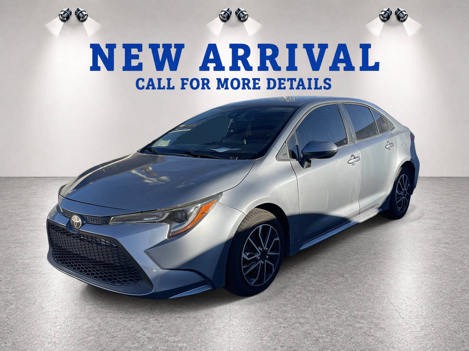Used 2020 Toyota Corolla LE FWD image 2