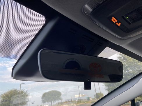 New 2026 Toyota Prius LE image 28