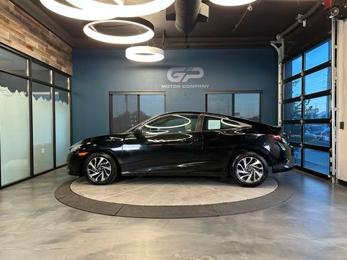 Used 2018 Honda Civic LX-P image 6