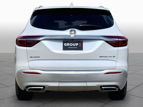 Used 2018 Buick Enclave Premium w/ Experience Buick Package FWD image 5