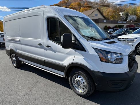 New 2026 Ford Transit 250 148 Medium Roof Extended AWD image 3