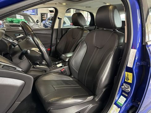 Used 2013 Ford Focus Titanium w/ Luxury Pkg image 10