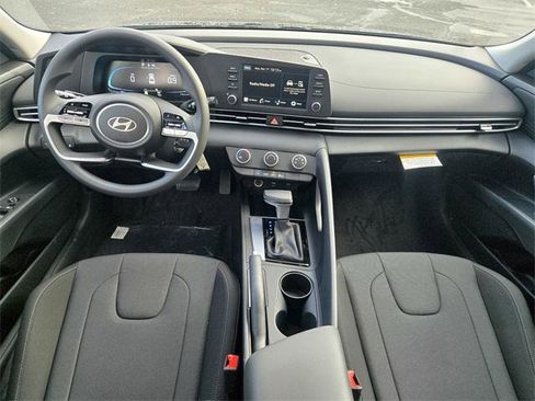 New 2026 Hyundai Elantra SE w/ Cargo Package image 12