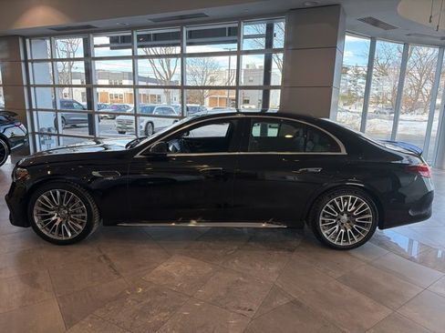 New 2026 Mercedes-Benz E 53 AMG e 4MATIC Sedan image 2