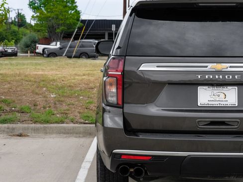 Used 2021 Chevrolet Tahoe Premier w/ Premium Package RWD image 53