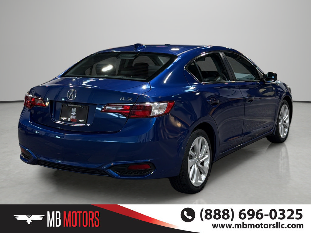 Used 2017 Acura ILX w/ Premium Package FWD image 4