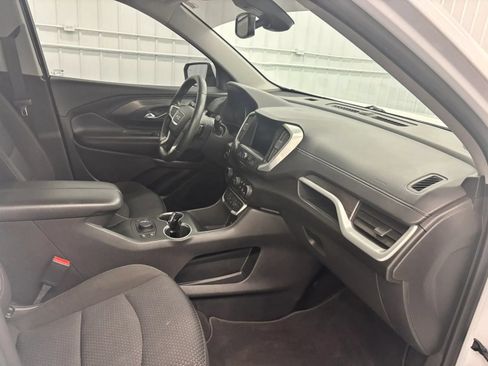 Used 2022 GMC Terrain SLE w/ Driver Convenience Package FWD image 32