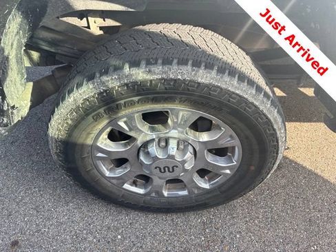 Used 2022 Ford F350 King Ranch w/ Chrome Package AWD/4WD image 17