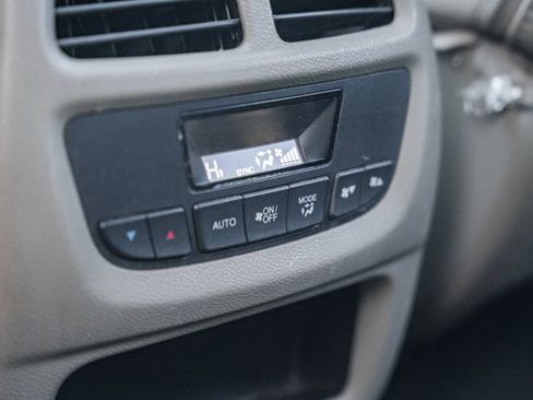 Used 2017 Honda Pilot EX-L image 39