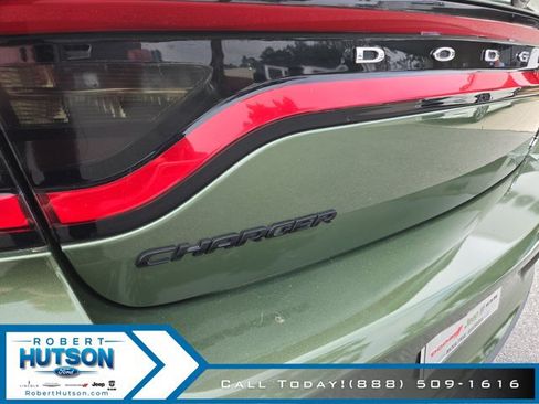 Used 2019 Dodge Charger Scat Pack w/ Dynamics Package RWD image 23