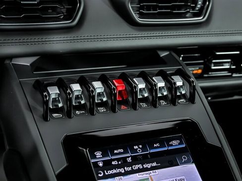 Used 2020 Lamborghini Huracan EVO AWD/4WD image 26
