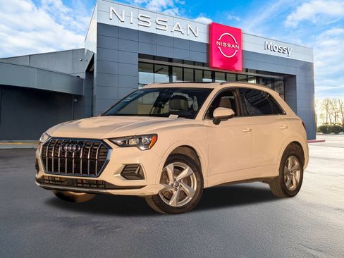 Used 2020 Audi Q3 2.0T Premium image 1