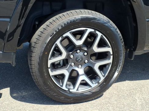 Used 2025 RAM 1500 Laramie image 28