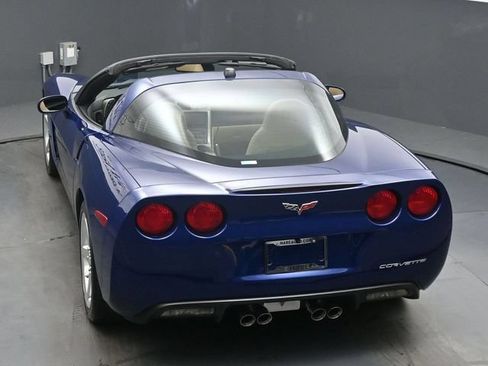 Used 2005 Chevrolet Corvette Coupe w/ Preferred Equipment Group RWD image 57