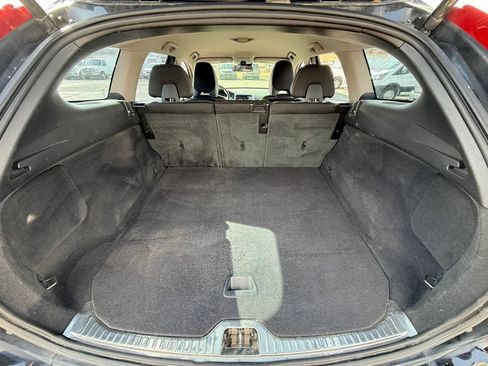 Used 2016 Volvo XC60 T5 w/ Proximity Package FWD image 10
