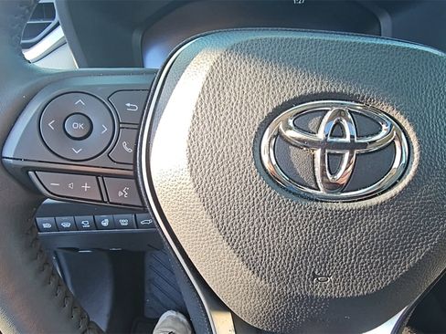 Used 2025 Toyota RAV4 Limited image 11