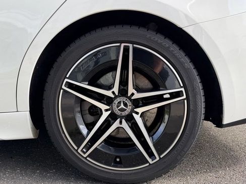 Used 2023 Mercedes-Benz C 300 4MATIC Sedan image 9