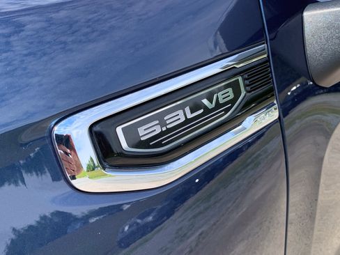 Used 2022 GMC Sierra 1500 SLT w/ SLT Premium Plus Package AWD/4WD image 14