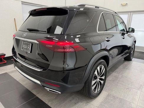Certified 2025 Mercedes-Benz GLE 450 4MATIC image 2