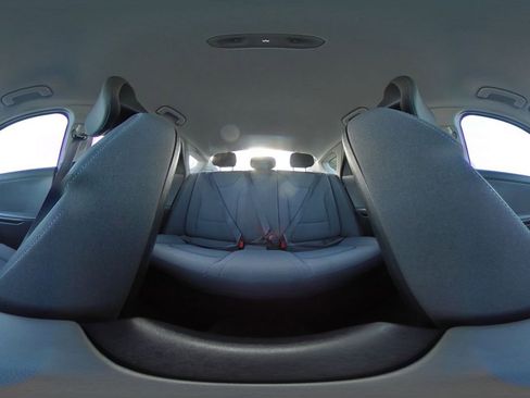 Used 2025 Kia K4 LXS image 42