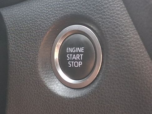 Used 2019 Toyota Corolla SE FWD image 22