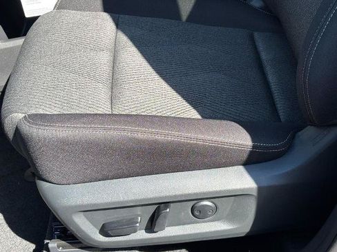 Certified 2026 Nissan Rogue SV FWD image 19
