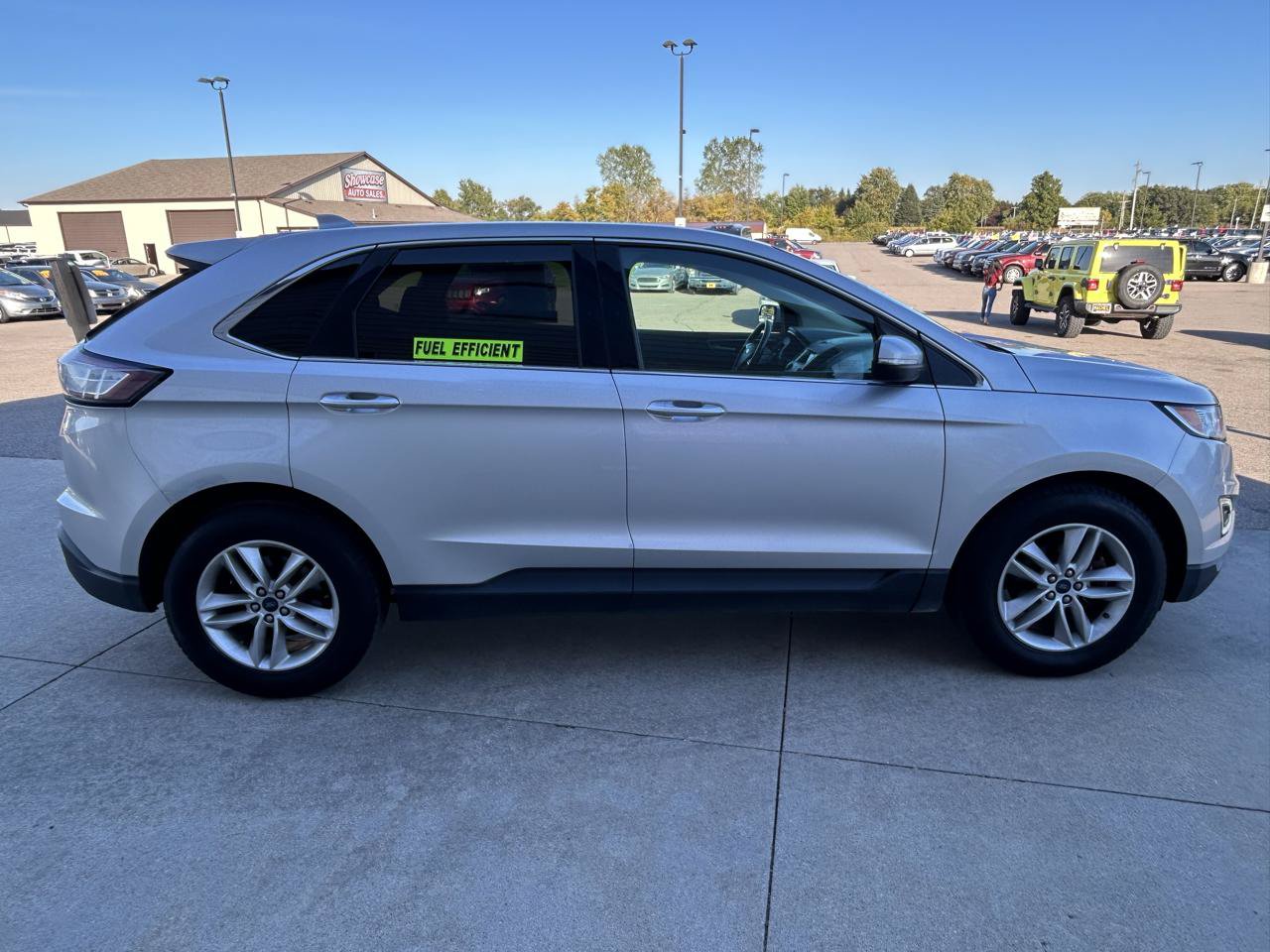 Used 2015 Ford Edge SEL FWD image 4