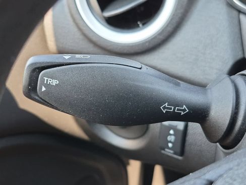 Used 2018 Ford Fiesta SE FWD image 26