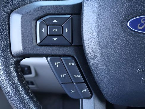 Used 2015 Ford F150 XLT w/ Equipment Group 302A Luxury AWD/4WD image 19