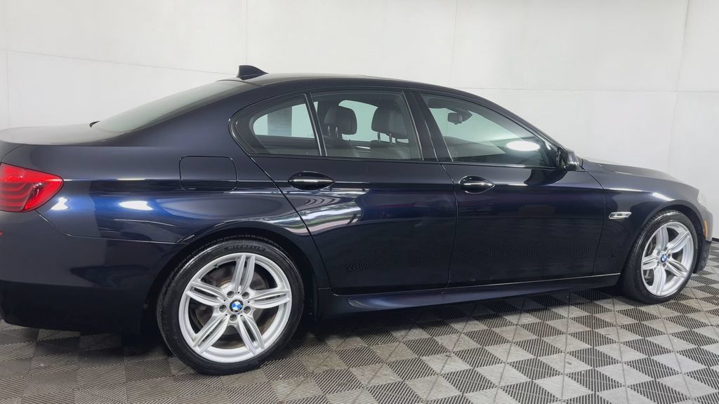 Used 2014 BMW 550i xDrive Sedan AWD/4WD image 12