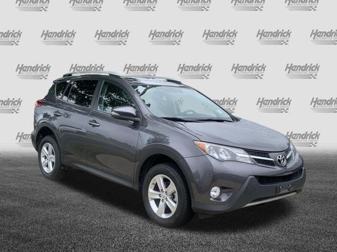 Used 2013 Toyota RAV4 XLE FWD image 2