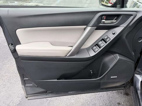 Used 2018 Subaru Forester 2.5i Limited AWD/4WD image 16