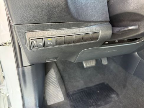 Certified 2024 Toyota Corolla LE FWD image 27