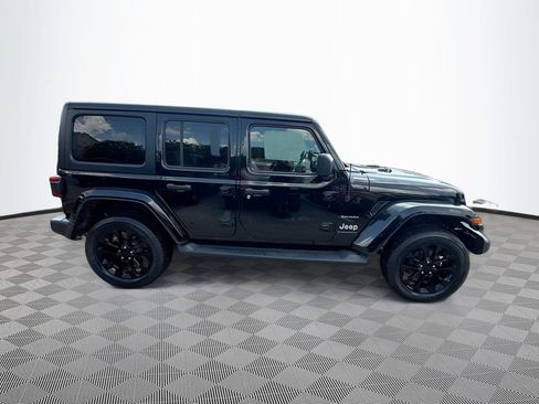 Used 2023 Jeep Wrangler Unlimited Sahara w/ Cold Weather Group AWD/4WD image 5
