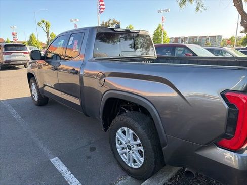 Used 2022 Toyota Tundra SR5 AWD/4WD image 10