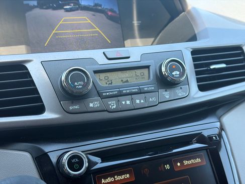 Used 2017 Honda Odyssey SE image 31