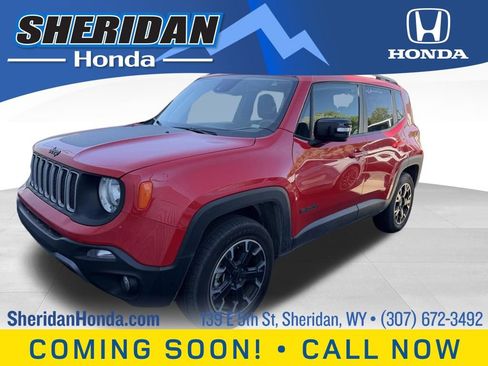 Used 2023 Jeep Renegade Latitude AWD/4WD image 1