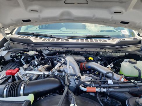 New 2025 Ford F350 Lariat w/ Lariat Ultimate Package image 13