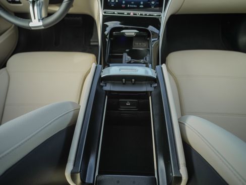 New 2026 Mercedes-Benz C 300 4MATIC Sedan image 22