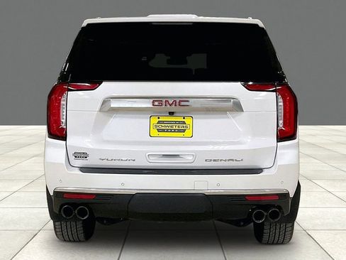 Used 2023 GMC Yukon Denali w/ LPO, Floor Liner Package AWD/4WD image 4