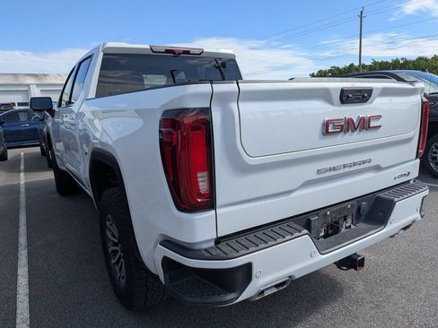 Used 2023 GMC Sierra 1500 AT4 w/ Technology Package AWD/4WD image 6
