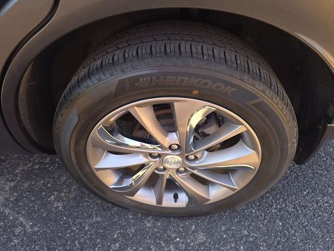 Used 2022 Buick Encore GX Essence w/ Advanced Technology Package image 28