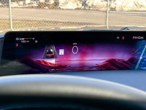 Used 2025 Lincoln Navigator L Reserve image 24