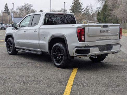 Used 2022 GMC Sierra 1500 Elevation w/ Preferred Package image 5
