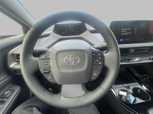 Used 2024 Toyota Prius XLE FWD image 15